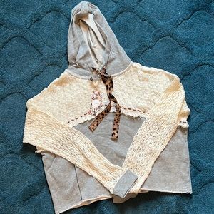 NWT BKE Gimmicks Cropped Hoodie